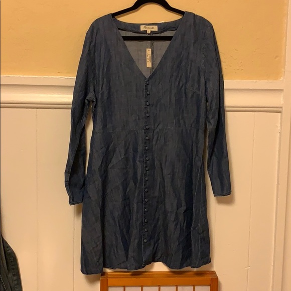 Denim Lilyblossom Button-Front Dress - Picture 6 of 7